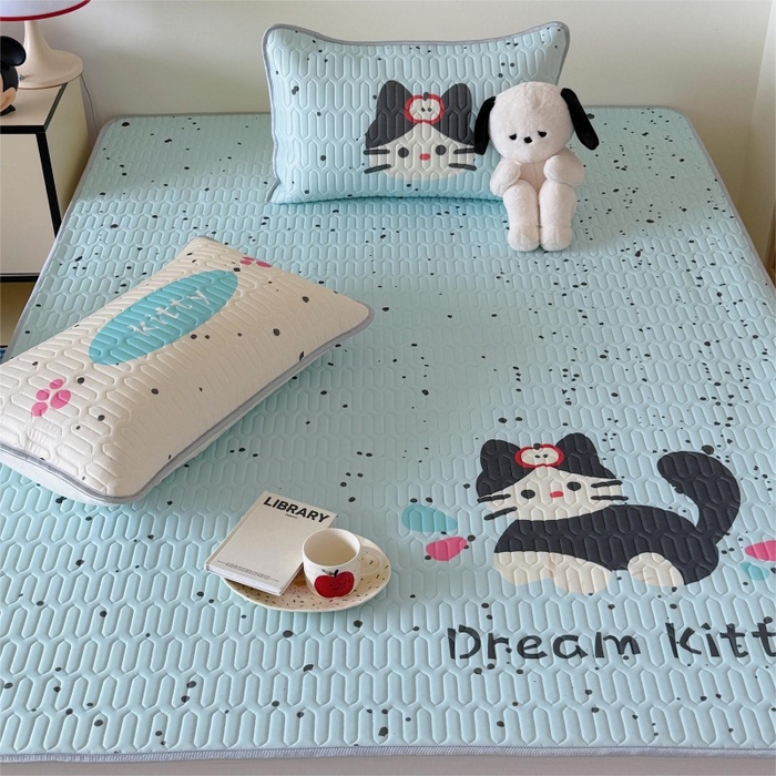 91家纺网 家纺一手货源 找家纺 顾里家纺 2026新款ins大版卡通乳胶席凉席席子 泼墨黑猫