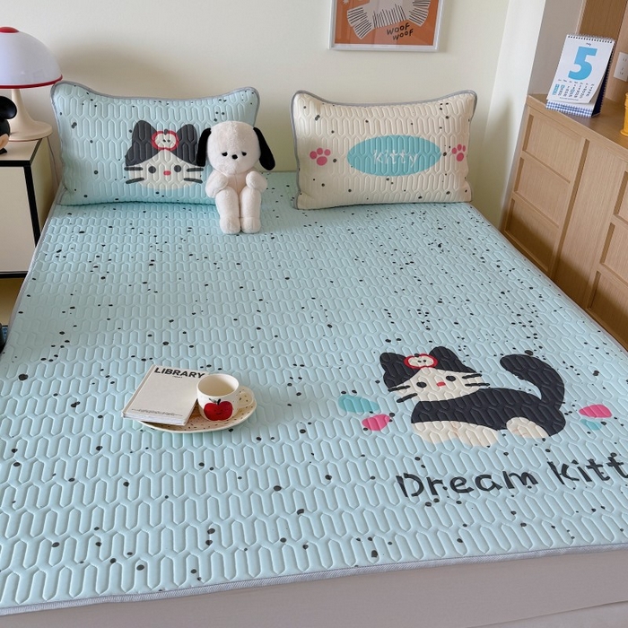 91家纺网 家纺一手货源 找家纺 顾里家纺 2026新款ins大版卡通乳胶席凉席席子 泼墨黑猫