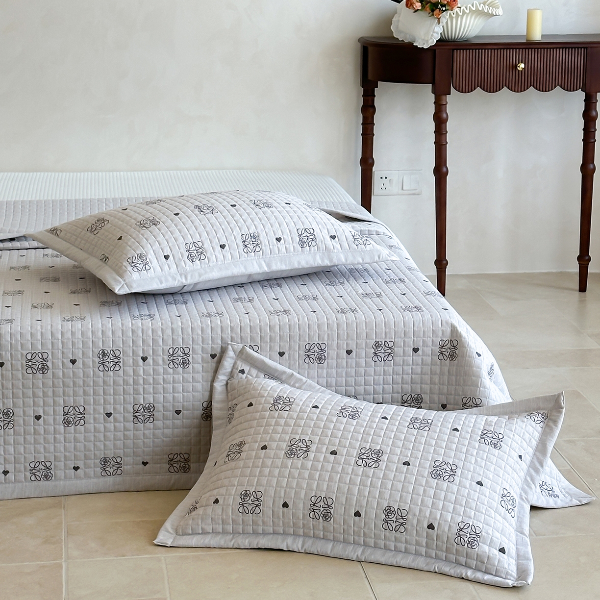 91家纺网 家纺一手货源 找家纺 床盖工厂店 2026新款提花色织麻床盖三件套 罗逸维