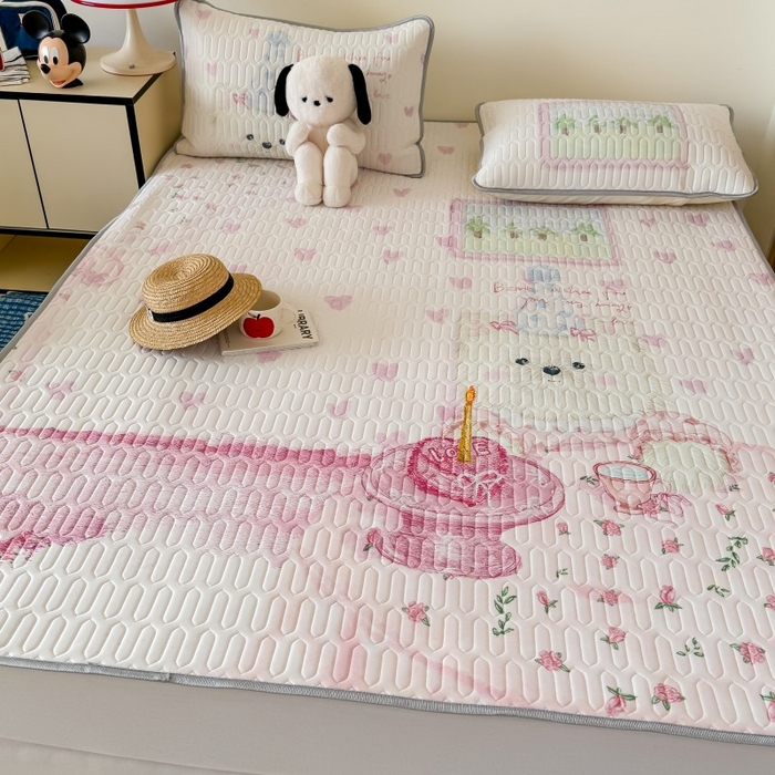 91家纺网 家纺一手货源 找家纺 顾里家纺 2026新款ins大版卡通乳胶席凉席席子 少女西高地