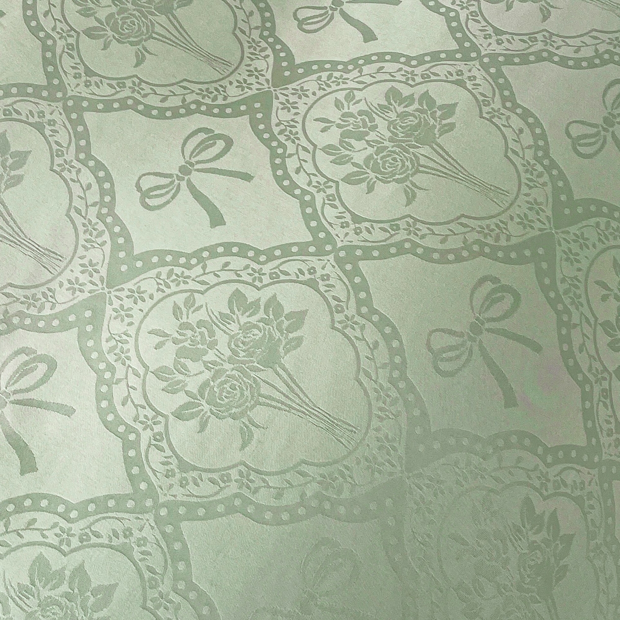 91家纺网 家纺一手货源 找家纺 大麦乐田 2026春夏新款贡缎提花纯色双拼四件套   艾利丝 奶油绿