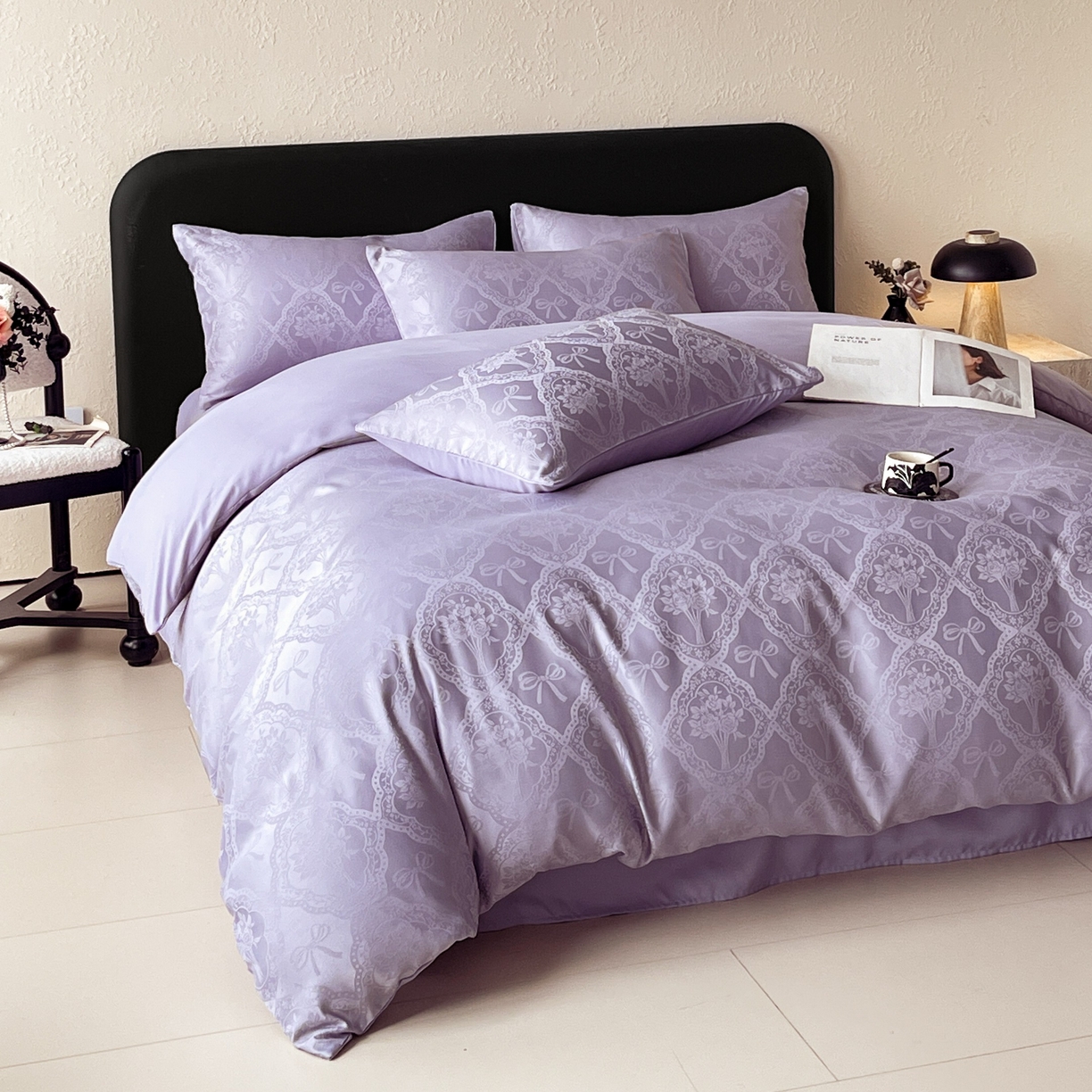 91家纺网 家纺一手货源 找家纺 大麦乐田 2026春夏新款贡缎提花纯色双拼四件套 艾利丝 初恋紫