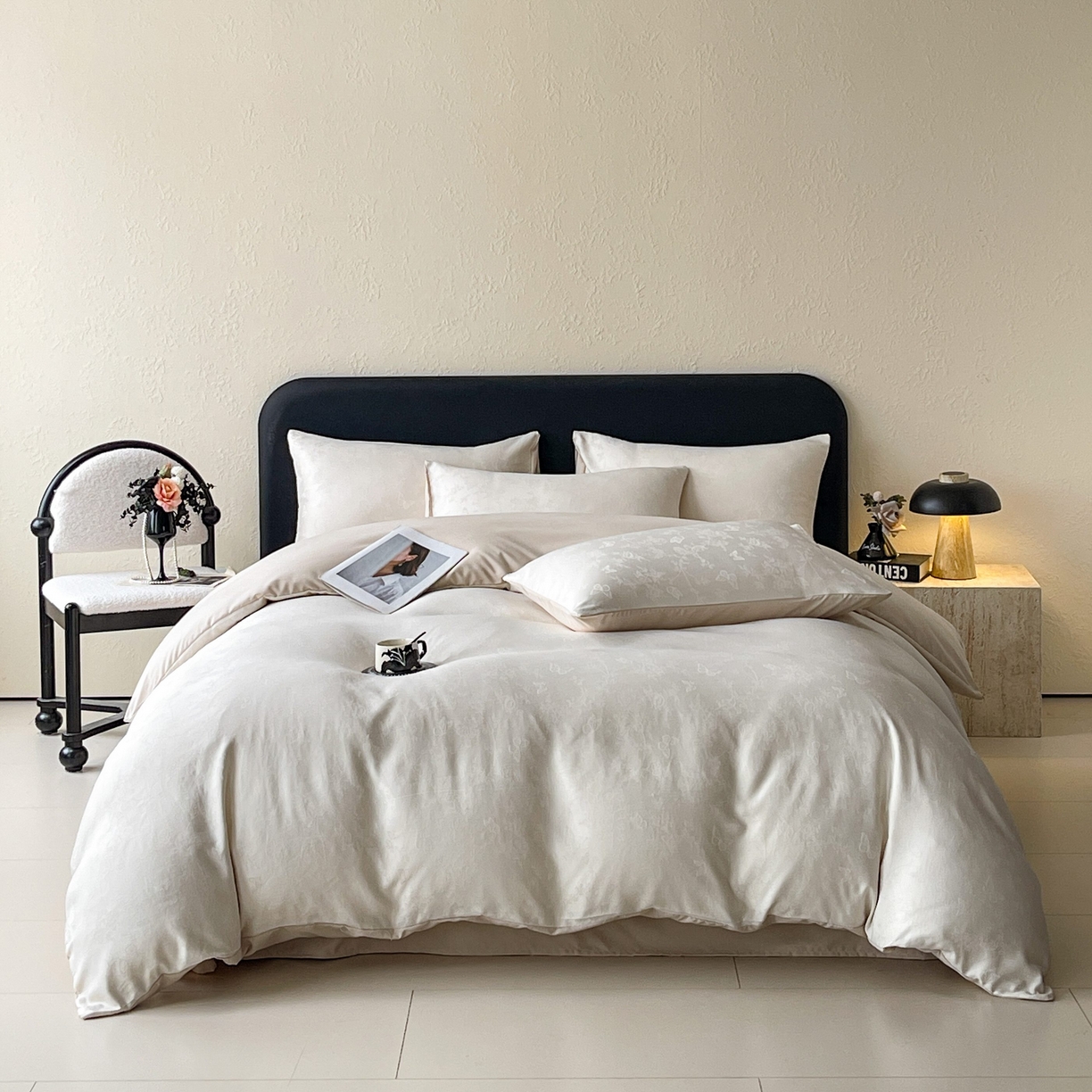 91家纺网 家纺一手货源 找家纺 大麦乐田 2026春夏新款贡缎提花纯色双拼四件套   爱草 奶白米