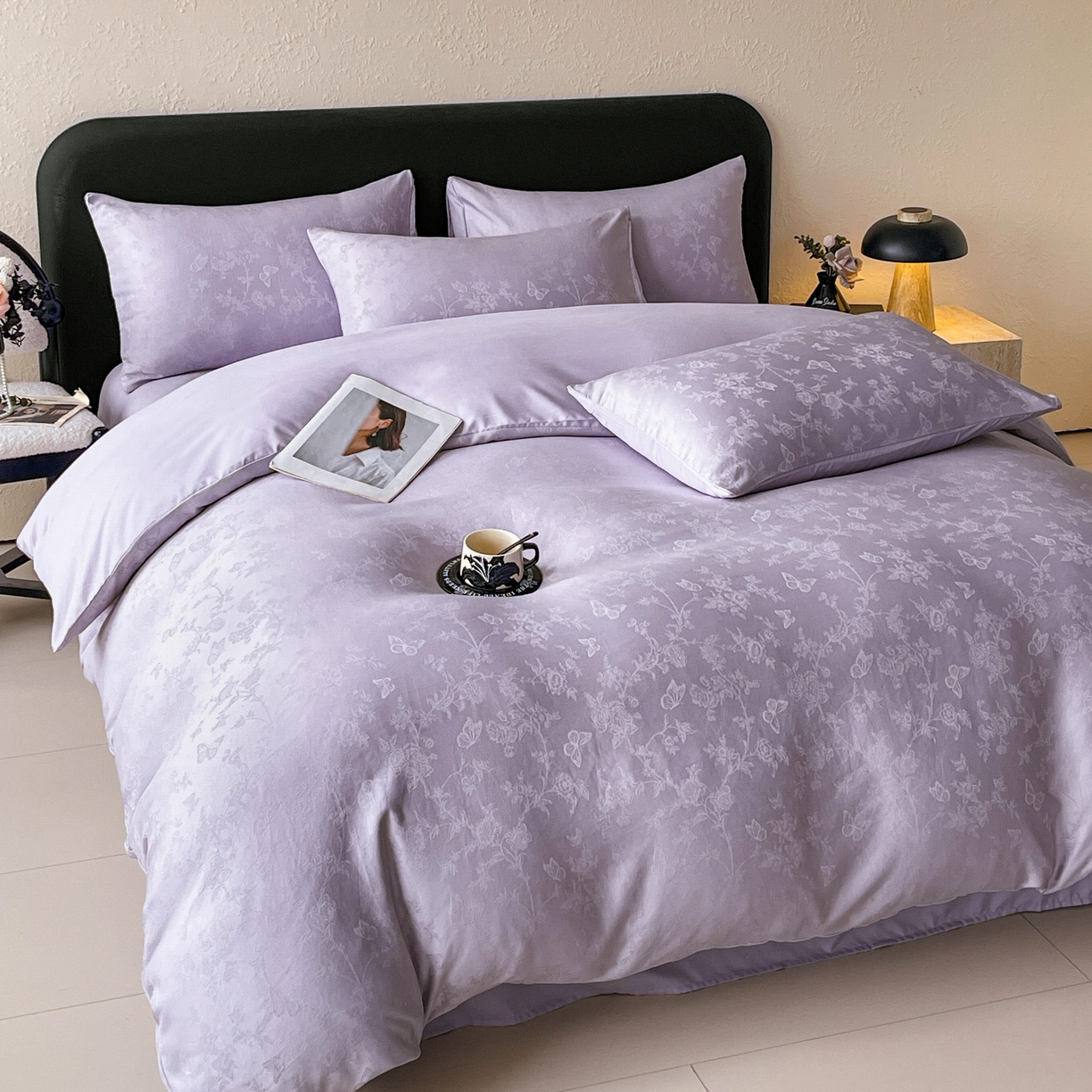 91家纺网 家纺一手货源 找家纺 大麦乐田 2026春夏新款贡缎提花纯色双拼四件套 爱草 初恋紫