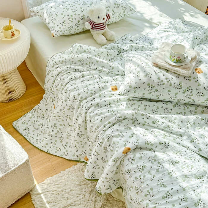 91家纺网 家纺一手货源 找家纺 梦恬佳 2026新款水洗皱皱纱卡通印花夏凉被 春日小熊