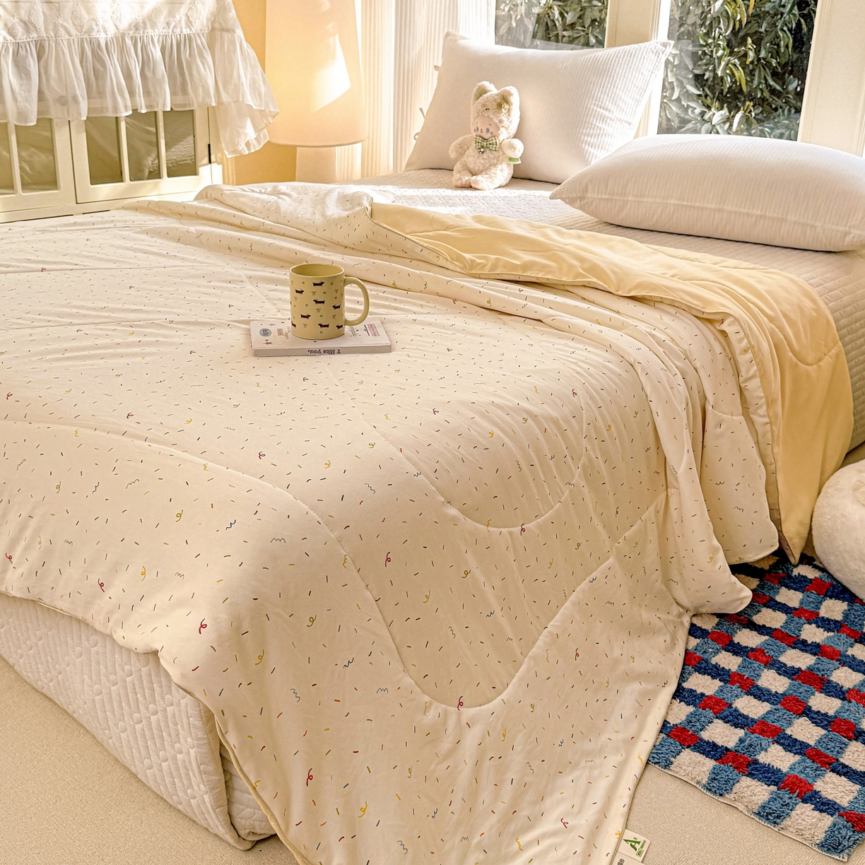 91家纺网 家纺一手货源 找家纺 梦恬佳 2026新款水洗皱皱纱卡通印花夏凉被 奶油芝士