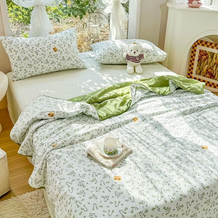 91家纺网 家纺一手货源 找家纺 梦恬佳 2026新款水洗皱皱纱卡通印花夏凉被 春日小熊