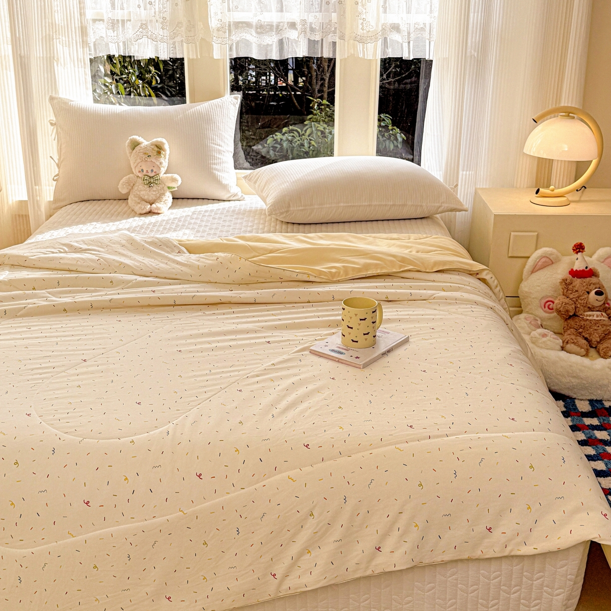 91家纺网 家纺一手货源 找家纺 梦恬佳 2026新款水洗皱皱纱卡通印花夏凉被 奶油芝士