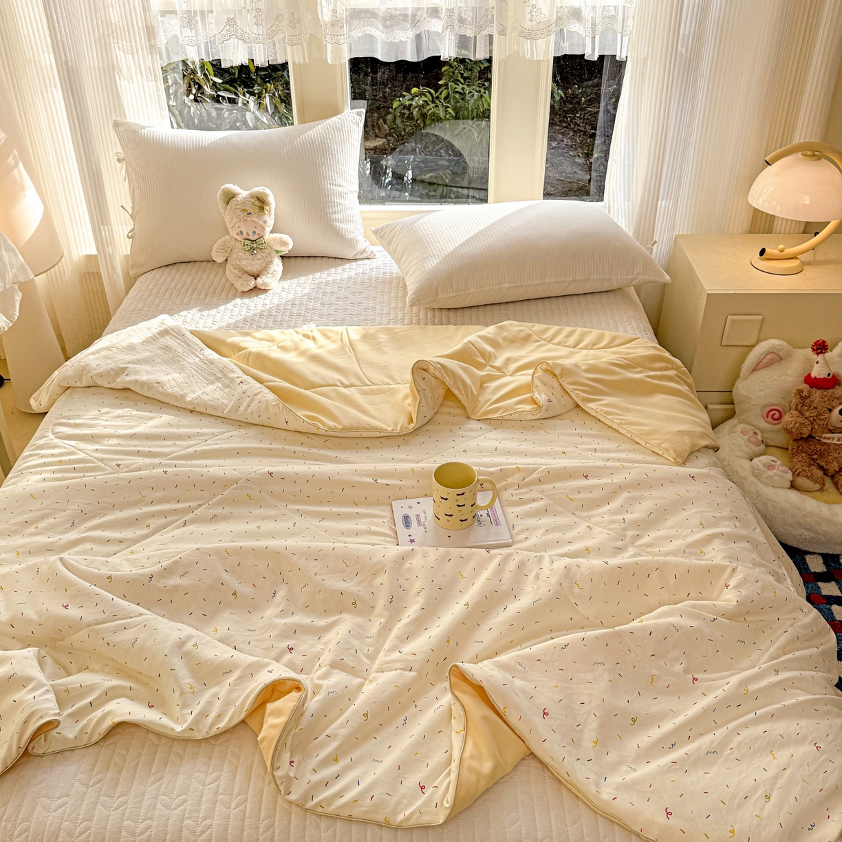 91家纺网 家纺一手货源 找家纺 梦恬佳 2026新款水洗皱皱纱卡通印花夏凉被 奶油芝士