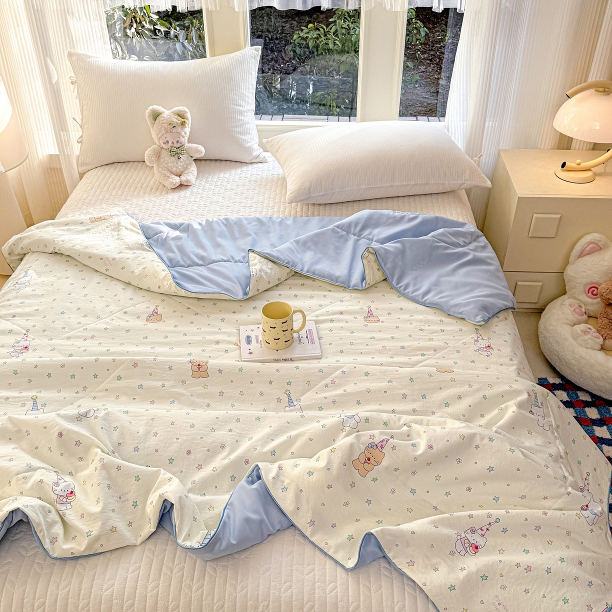91家纺网 家纺一手货源 找家纺 梦恬佳 2026新款水洗皱皱纱卡通印花夏凉被 星星奶猫