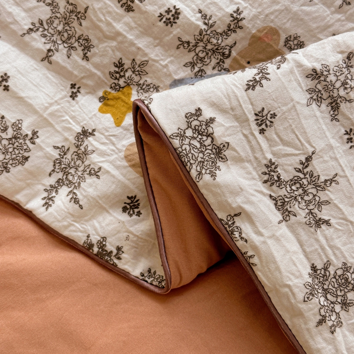 91家纺网 家纺一手货源 找家纺 （总）梦恬佳 2026新款水洗皱皱纱卡通印花夏凉被