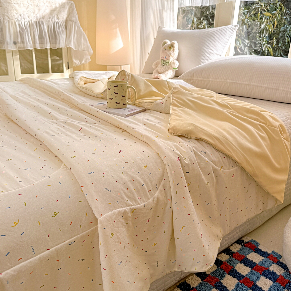 91家纺网 家纺一手货源 找家纺 梦恬佳 2026新款水洗皱皱纱卡通印花夏凉被 奶油芝士