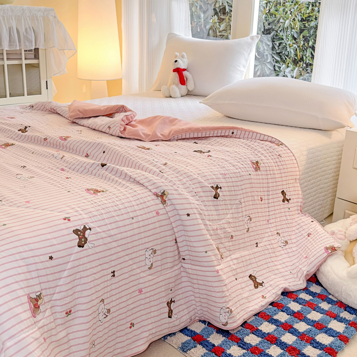 91家纺网 家纺一手货源 找家纺 梦恬佳 2026新款水洗皱皱纱卡通印花夏凉被 粉条木马