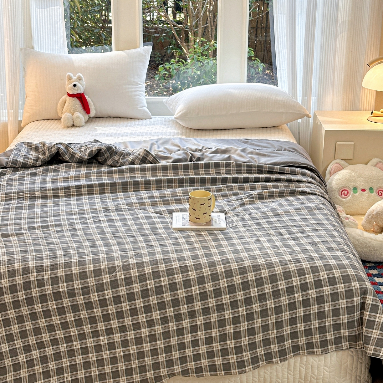 91家纺网 家纺一手货源 找家纺 梦恬佳 2026新款水洗皱皱纱卡通印花夏凉被 灰白格