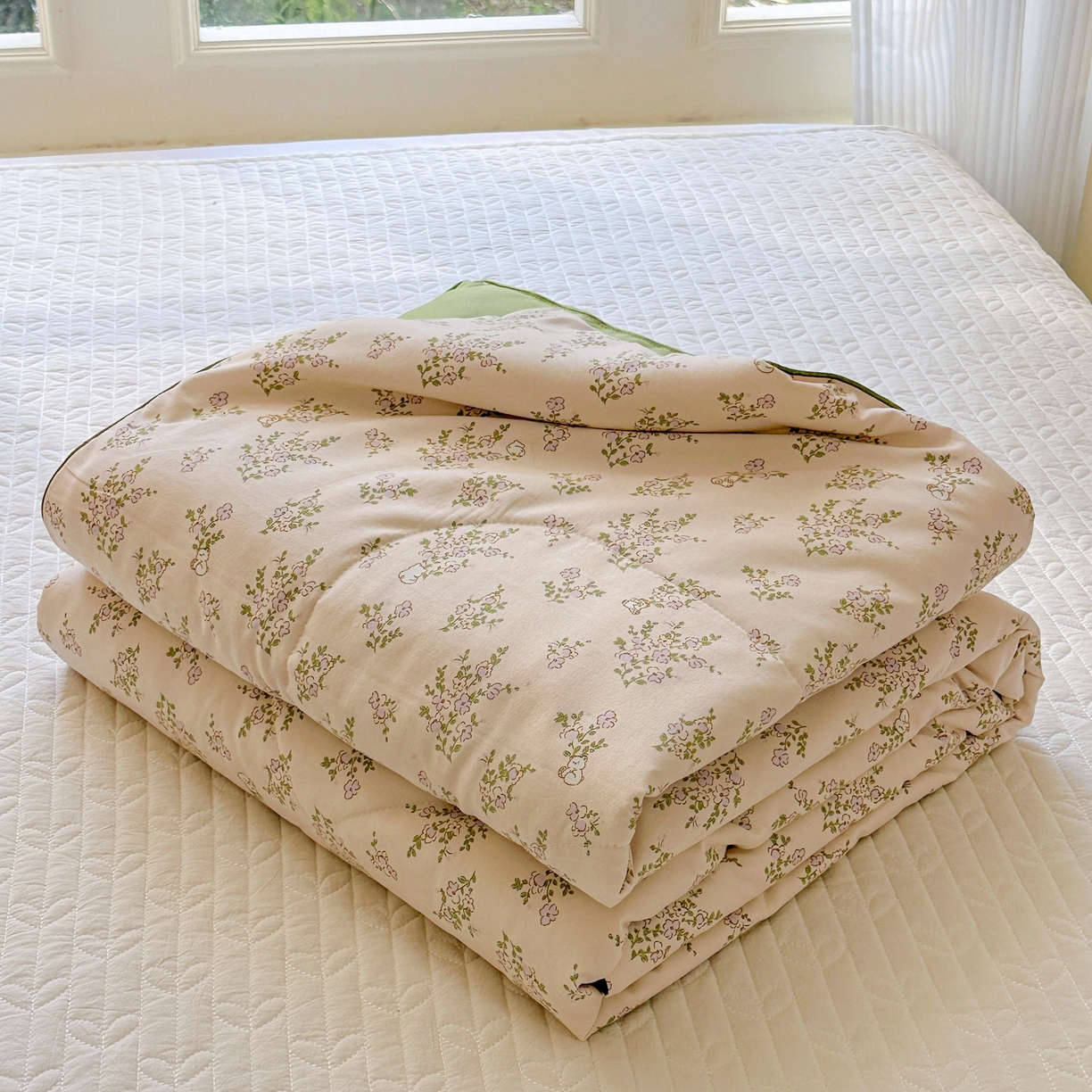 91家纺网 家纺一手货源 找家纺 梦恬佳 2026新款水洗皱皱纱卡通印花夏凉被 花束熊