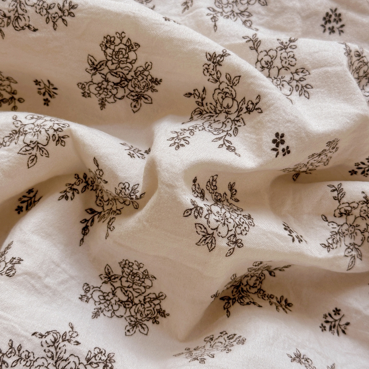 91家纺网 家纺一手货源 找家纺 梦恬佳 2026新款水洗皱皱纱卡通印花夏凉被 布偶熊