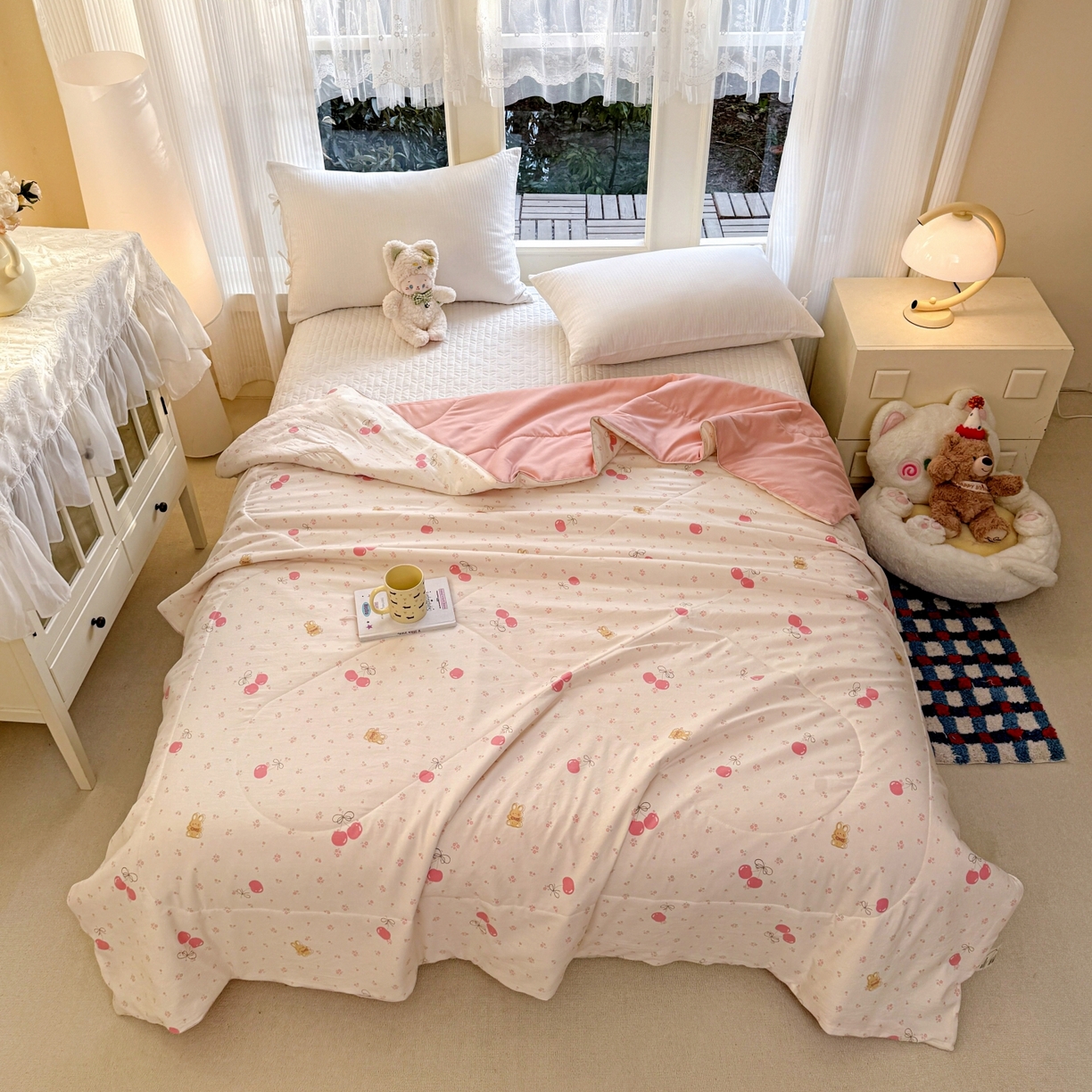 91家纺网 家纺一手货源 找家纺 梦恬佳 2026新款水洗皱皱纱卡通印花夏凉被 粉色樱桃