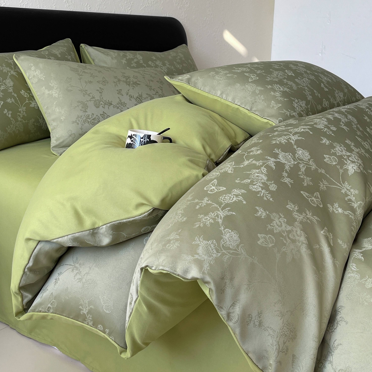 91家纺网 家纺一手货源 找家纺 大麦乐田 2026春夏新款贡缎提花纯色双拼四件套 爱草 抹茶绿