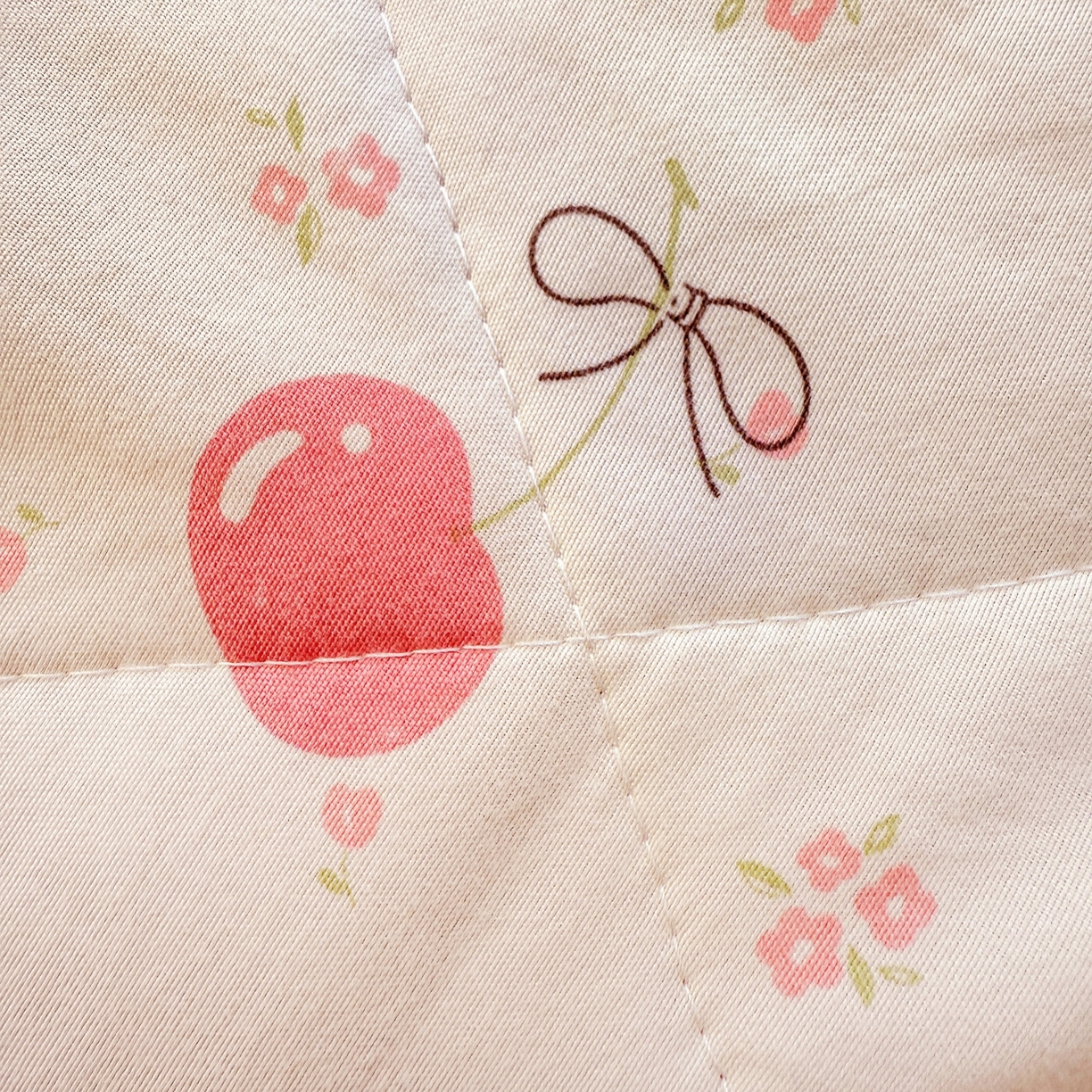 91家纺网 家纺一手货源 找家纺 梦恬佳 2026新款水洗皱皱纱卡通印花夏凉被 粉色樱桃