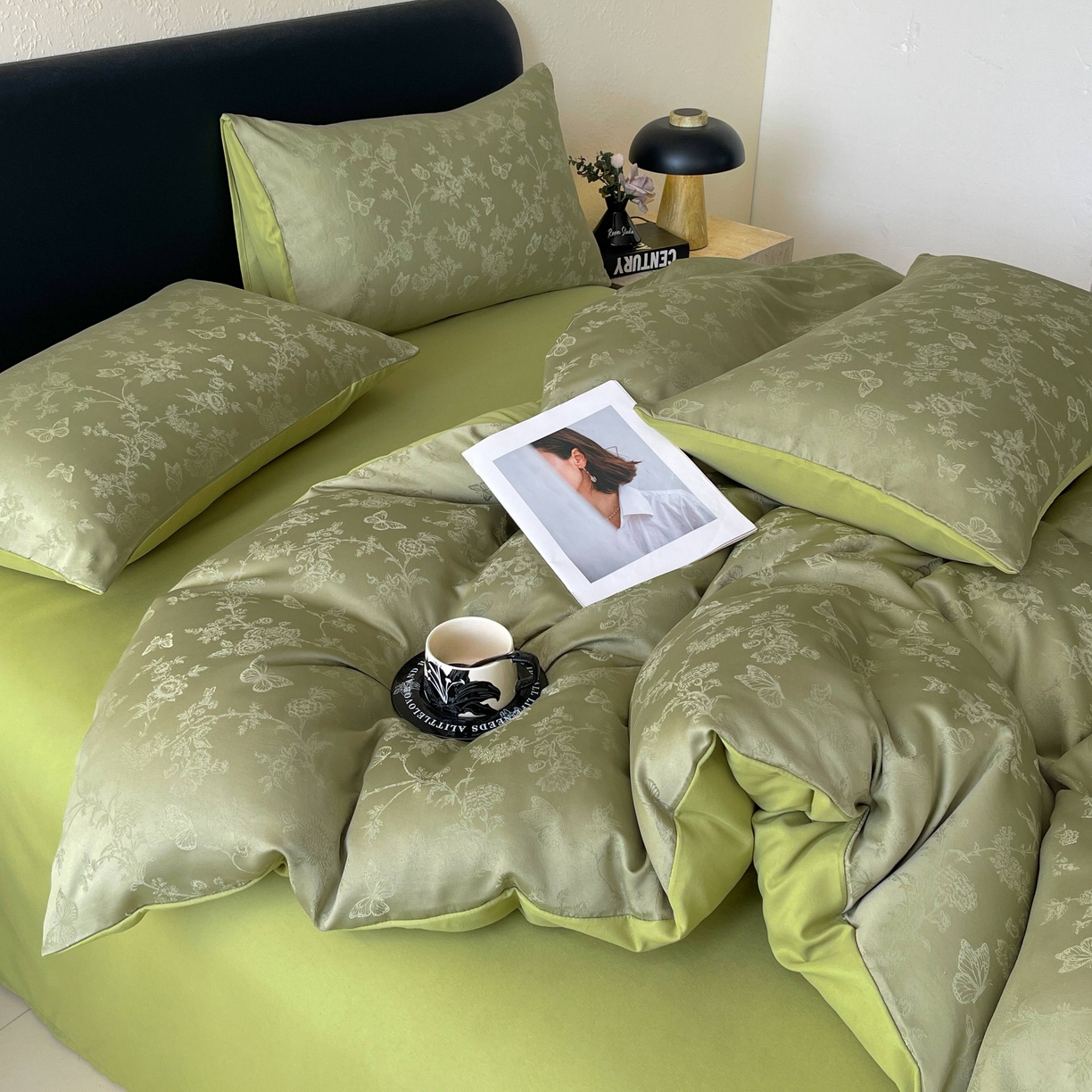 91家纺网 家纺一手货源 找家纺 大麦乐田 2026春夏新款贡缎提花纯色双拼四件套 爱草 抹茶绿