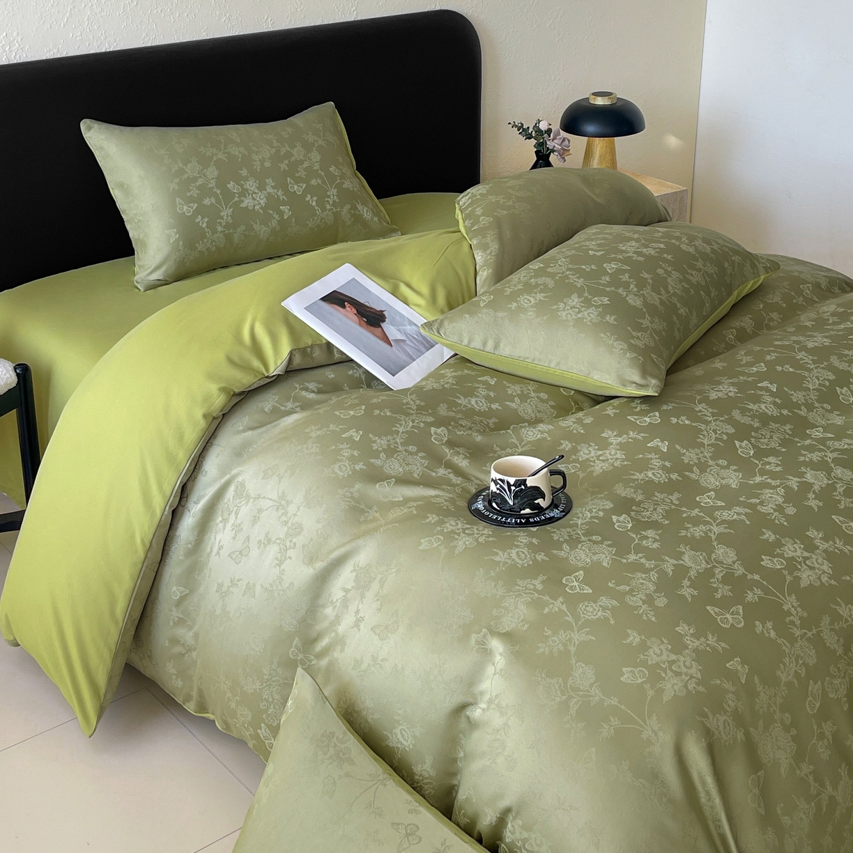 91家纺网 家纺一手货源 找家纺 大麦乐田 2026春夏新款贡缎提花纯色双拼四件套 爱草 抹茶绿