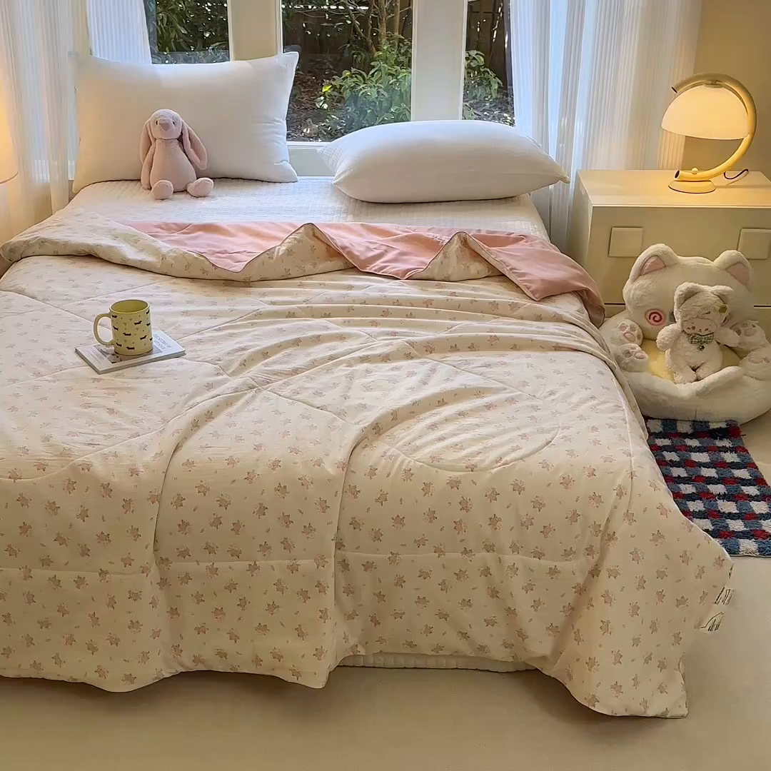 91家纺网 家纺一手货源 找家纺 梦恬佳 2026新款水洗皱皱纱卡通印花夏凉被 梦露