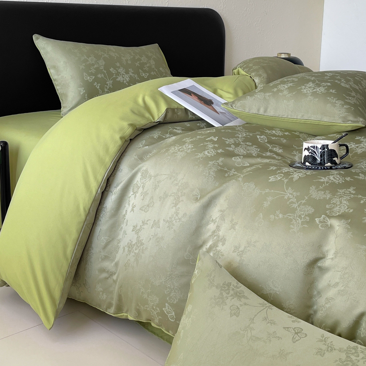 91家纺网 家纺一手货源 找家纺 大麦乐田 2026春夏新款贡缎提花纯色双拼四件套 爱草 抹茶绿