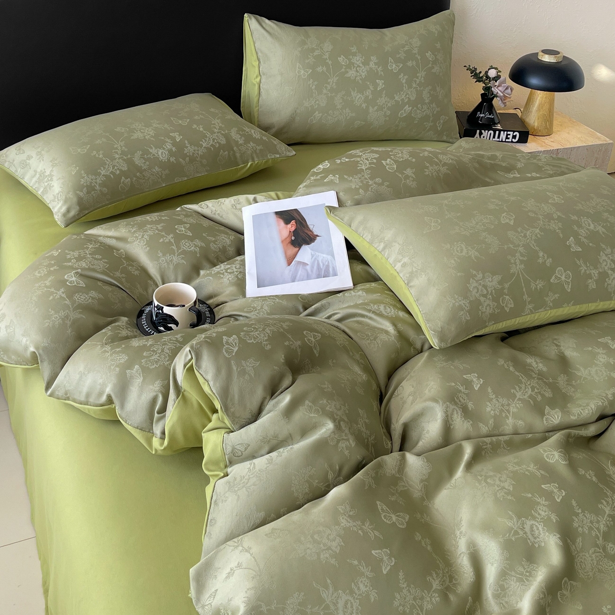 91家纺网 家纺一手货源 找家纺 大麦乐田 2026春夏新款贡缎提花纯色双拼四件套 爱草 抹茶绿