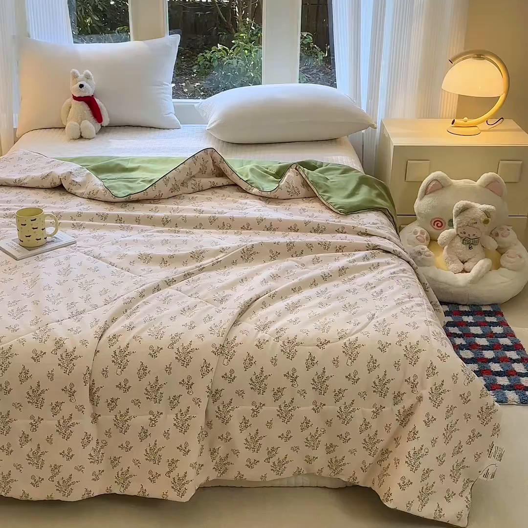 91家纺网 家纺一手货源 找家纺 梦恬佳 2026新款水洗皱皱纱卡通印花夏凉被 花束熊