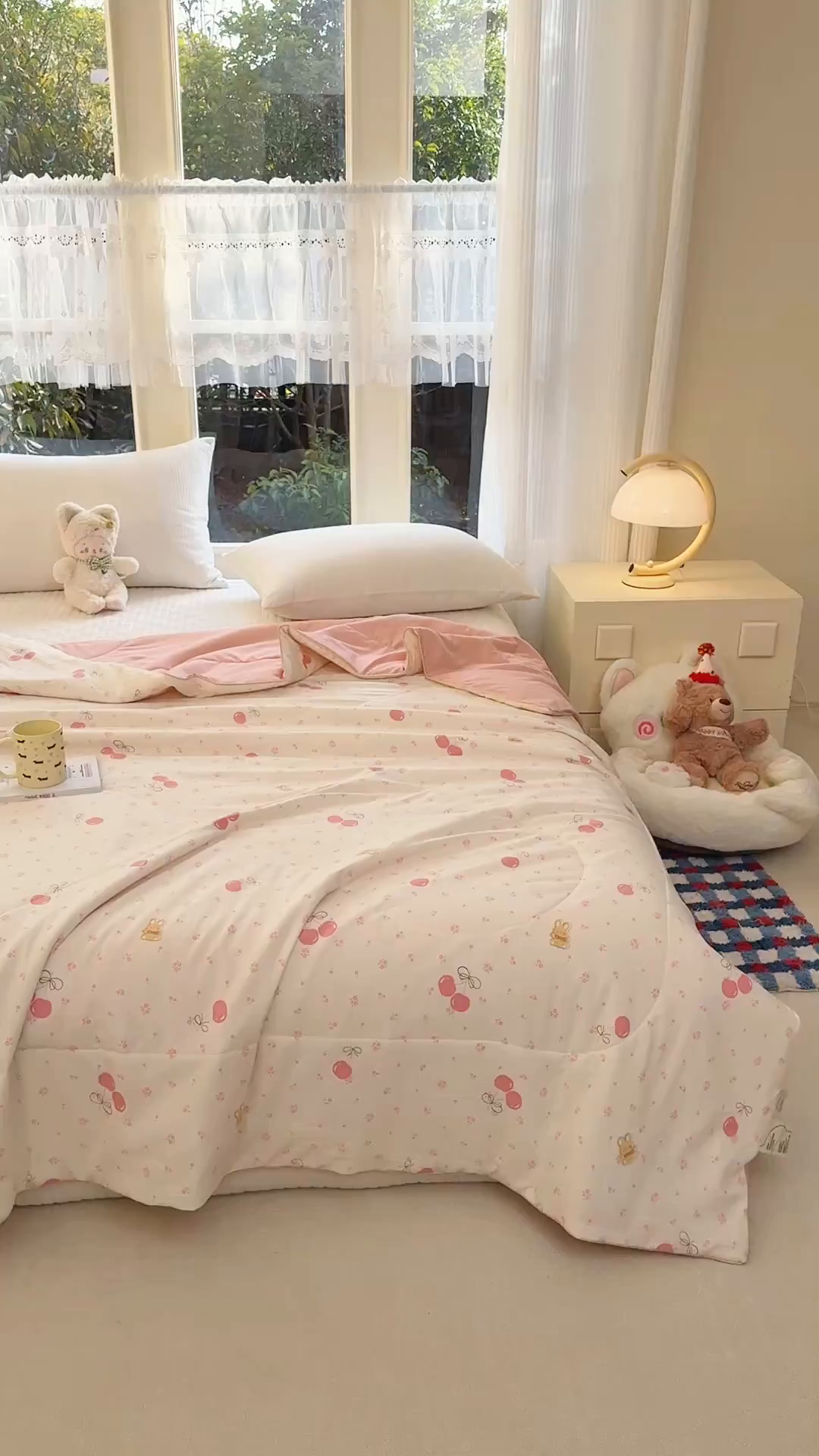 91家纺网 家纺一手货源 找家纺 梦恬佳 2026新款水洗皱皱纱卡通印花夏凉被 粉色樱桃