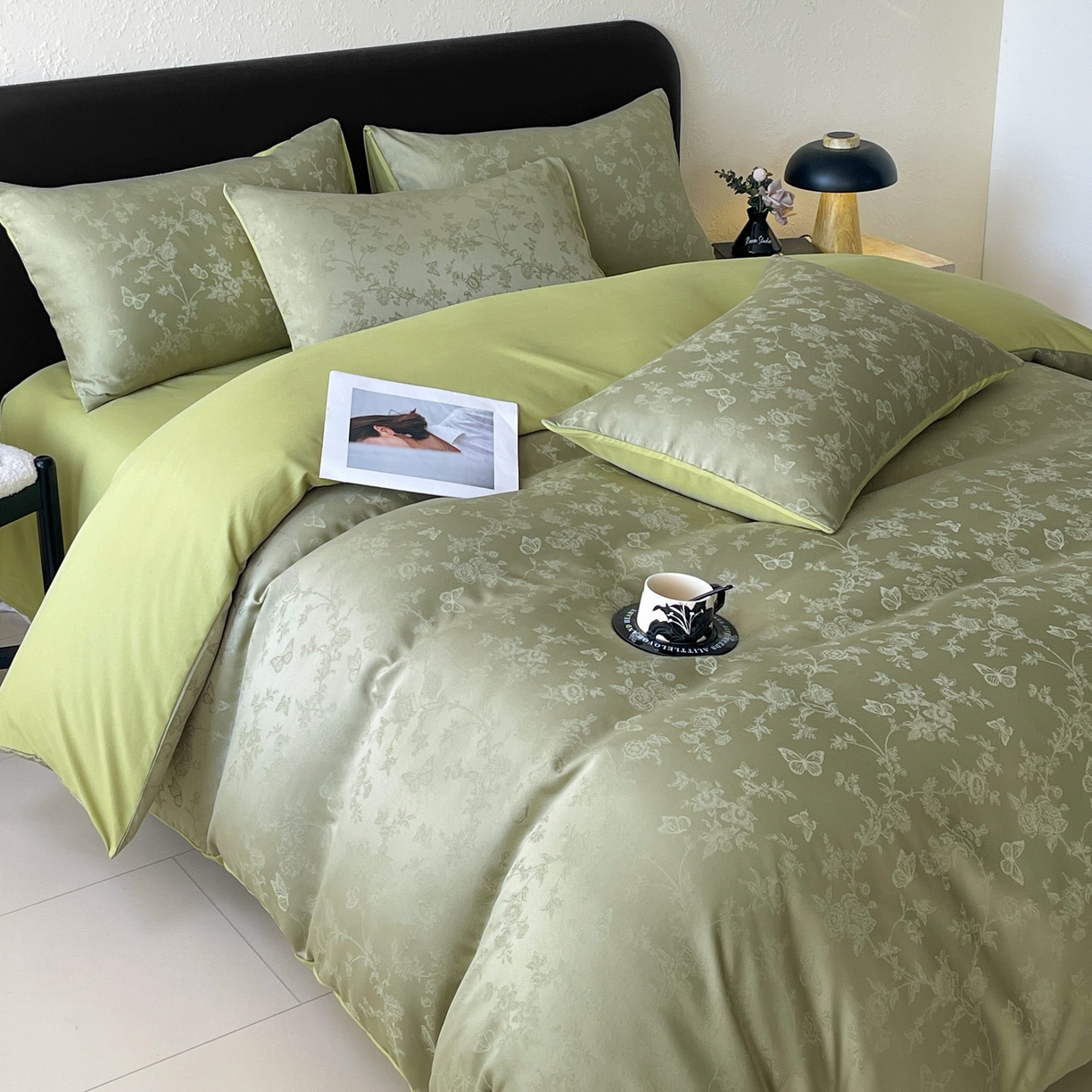 91家纺网 家纺一手货源 找家纺 大麦乐田 2026春夏新款贡缎提花纯色双拼四件套 爱草 抹茶绿