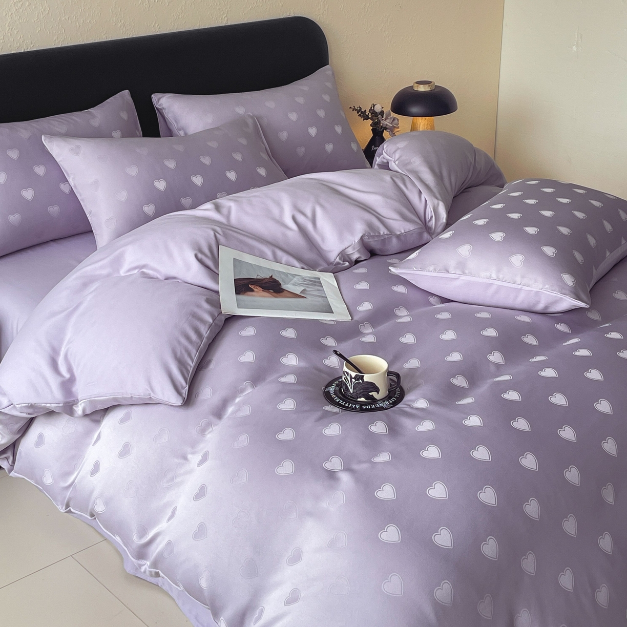 91家纺网 家纺一手货源 找家纺 大麦乐田 2026春夏新款贡缎提花纯色双拼四件套 爱心 初恋紫