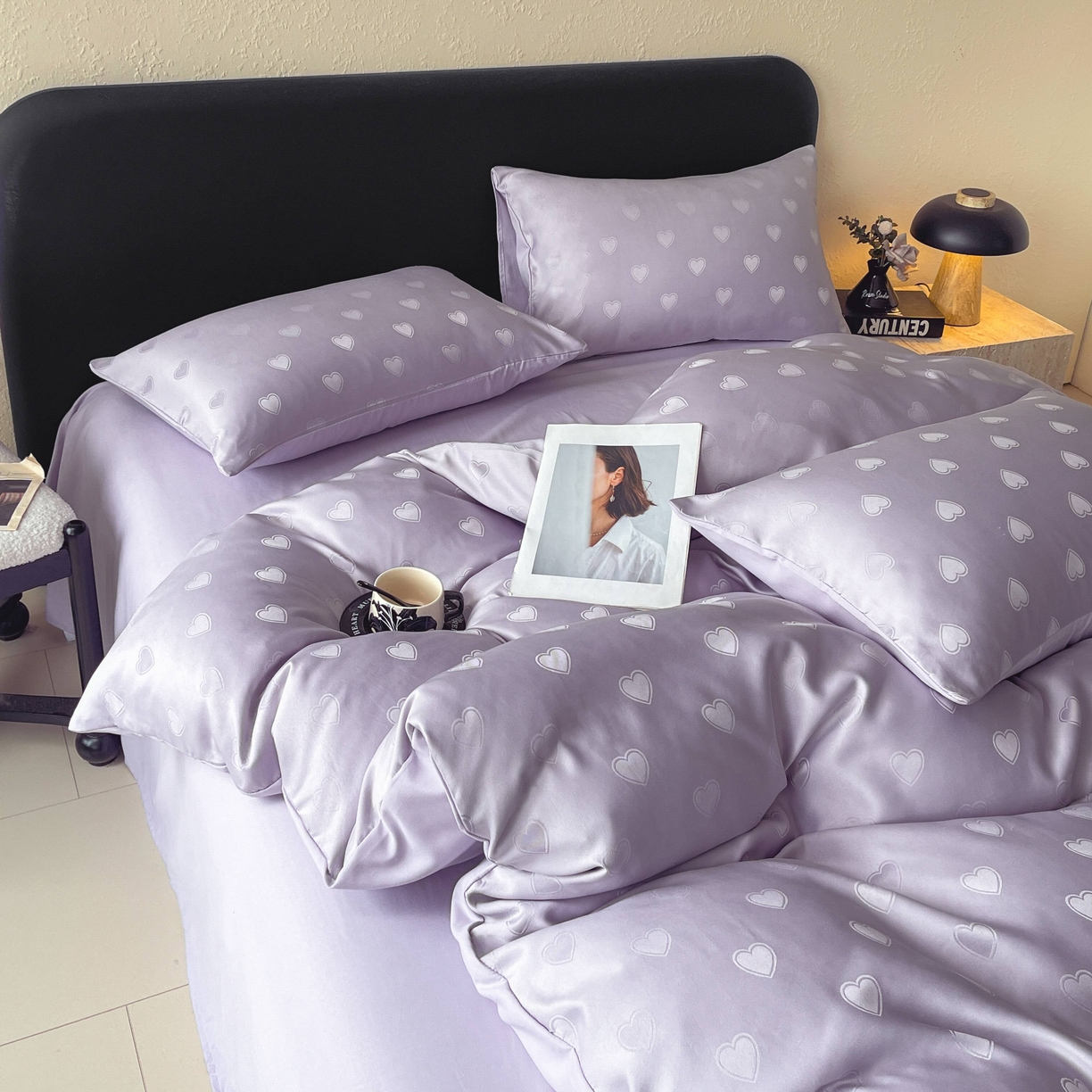 91家纺网 家纺一手货源 找家纺 大麦乐田 2026春夏新款贡缎提花纯色双拼四件套 爱心 初恋紫