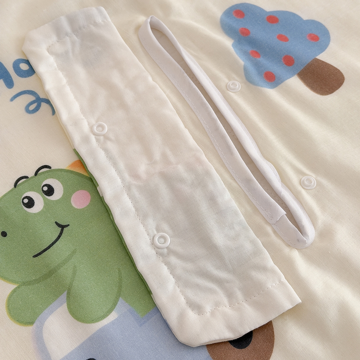 91家纺网 家纺一手货源 找家纺 嗨生活 2026新款全棉纱布护肚防踢睡袋多功能盖毯宝宝夏被 儿童夏被 儿童防踢被 恐龙世界