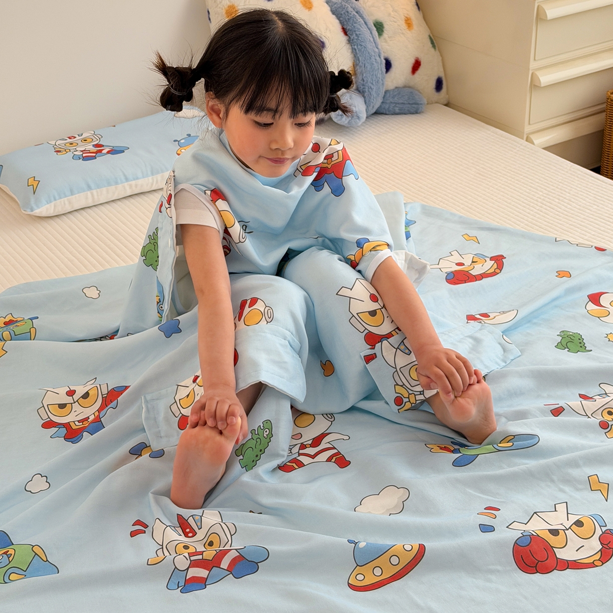 91家纺网 家纺一手货源 找家纺 嗨生活 2026新款全棉纱布护肚防踢睡袋多功能盖毯宝宝夏被 儿童夏被 儿童防踢被 宇宙超人