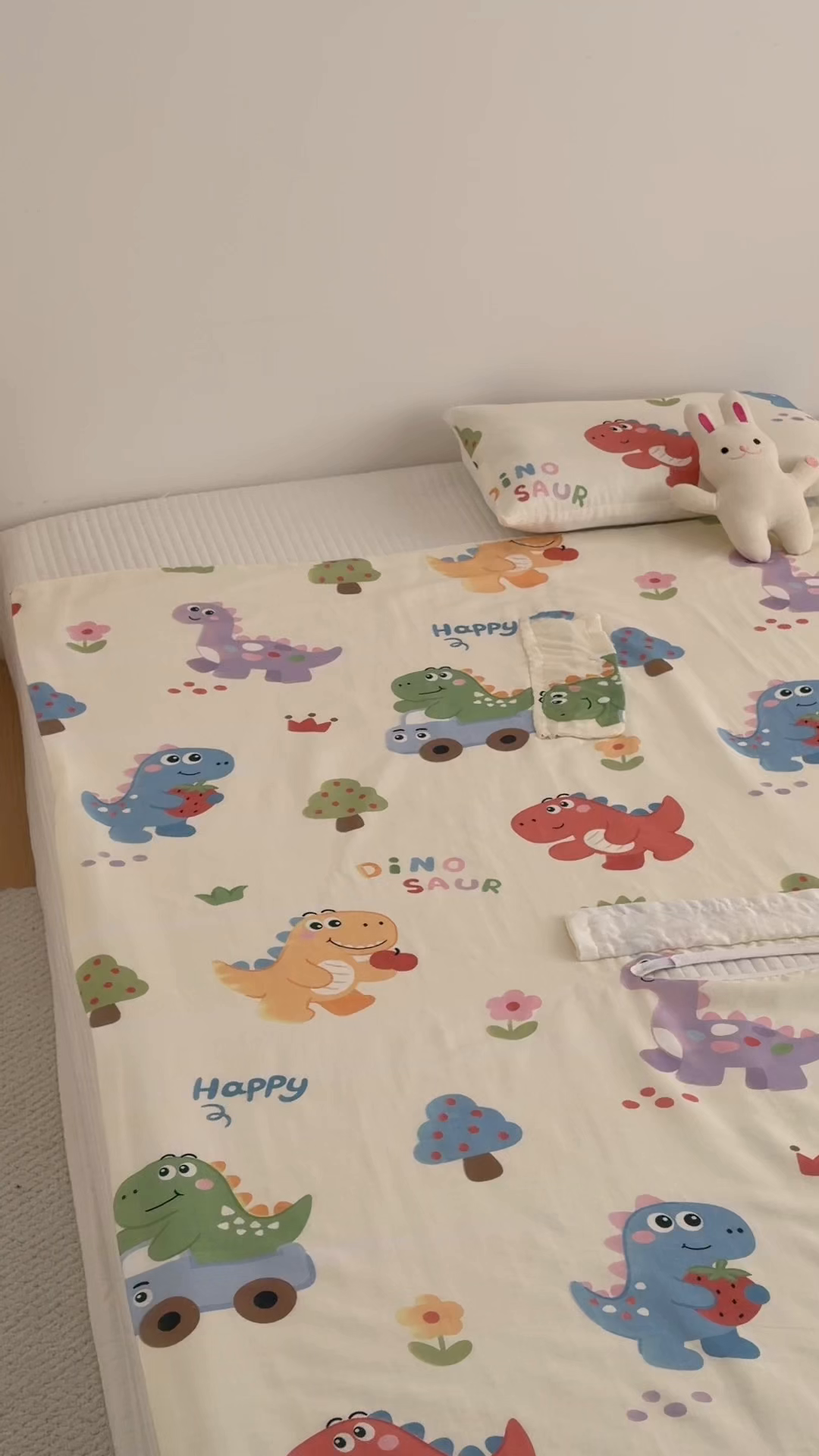 91家纺网 家纺一手货源 找家纺 嗨生活 2026新款全棉纱布护肚防踢睡袋多功能盖毯宝宝夏被 儿童夏被 儿童防踢被 恐龙世界