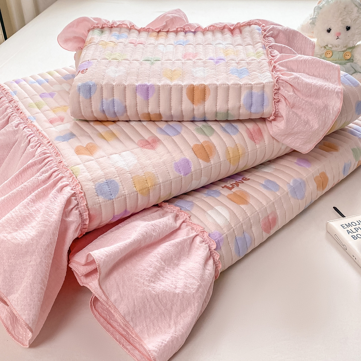 91家纺网 家纺一手货源 找家纺 眠势力 2026新款云感皱皱纱床盖四件套 彩色心情