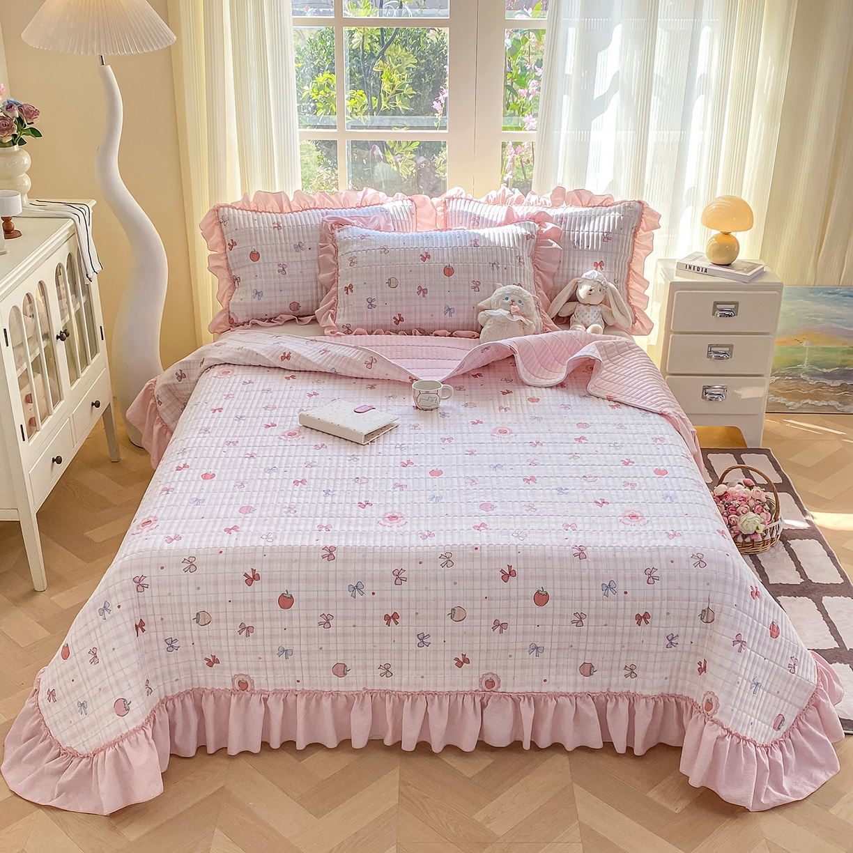 91家纺网 家纺一手货源 找家纺 眠势力 2026新款云感皱皱纱床盖四件套 草莓蝴蝶结