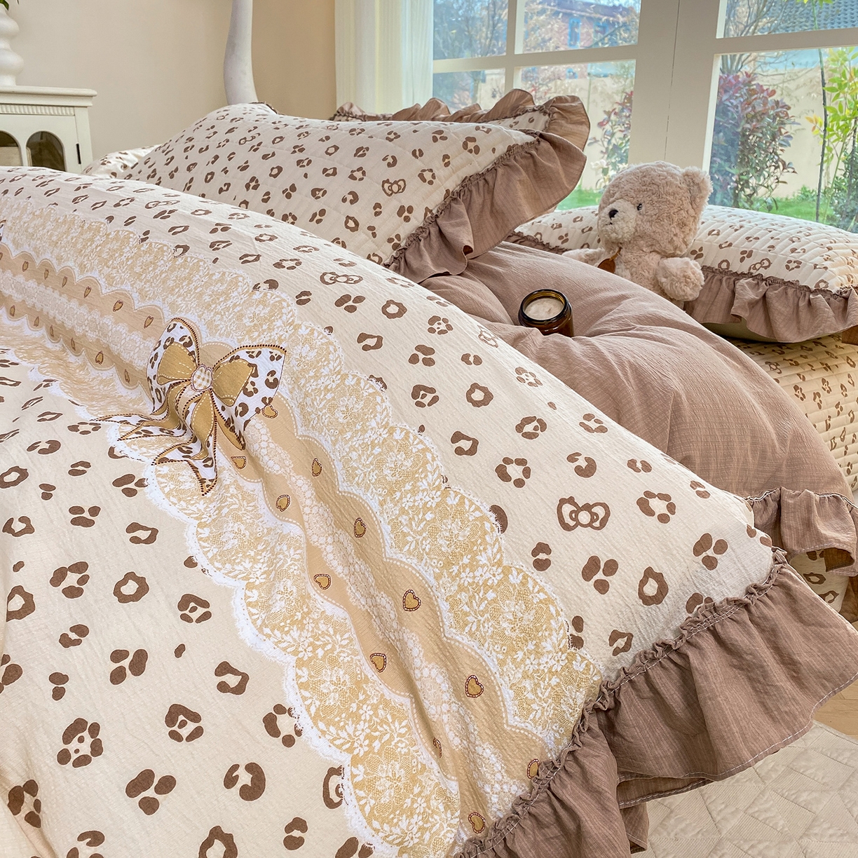 91家纺网 家纺一手货源 找家纺 眠势力 2026新款云感皱皱纱床盖四件套 金蝶逐影