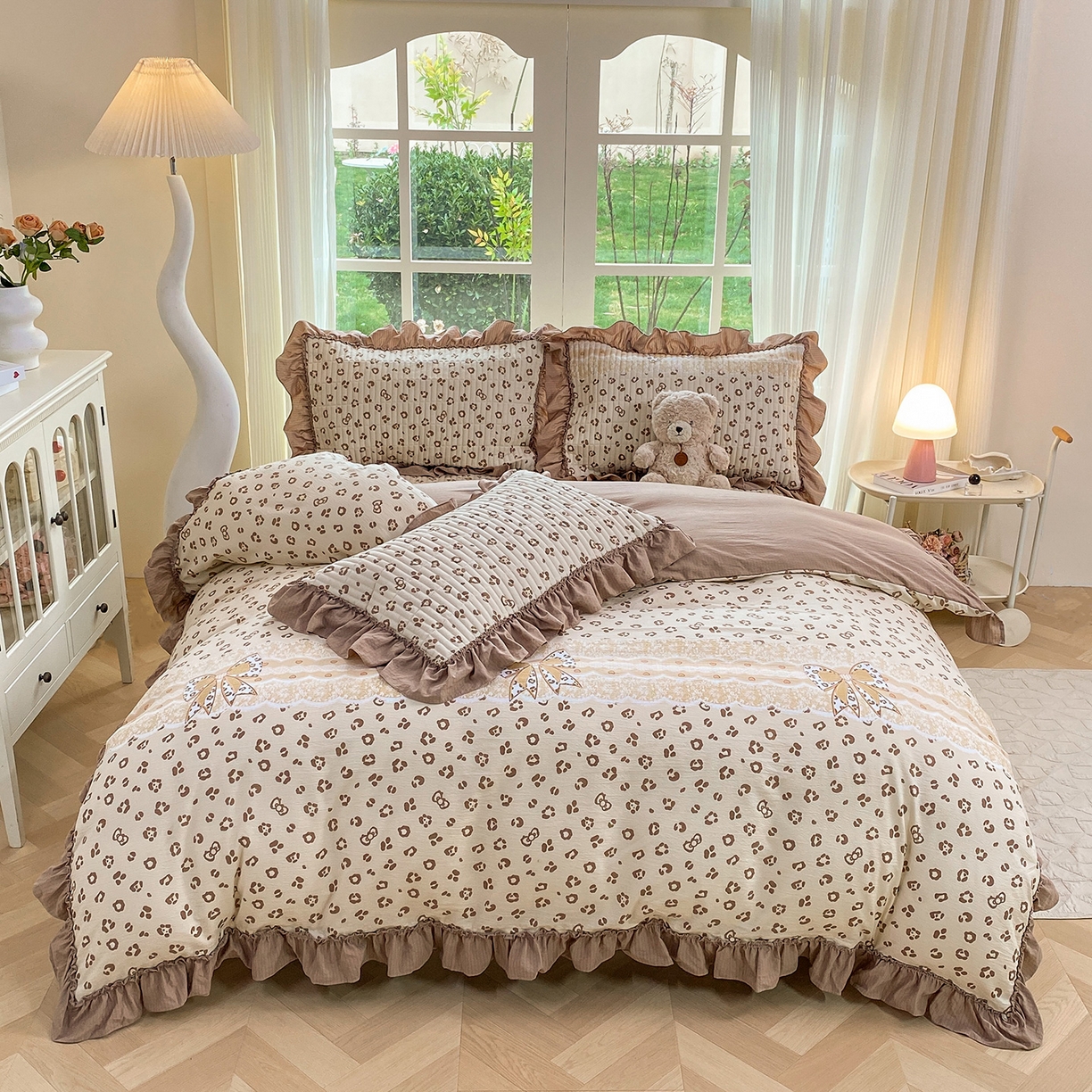 91家纺网 家纺一手货源 找家纺 眠势力 2026新款云感皱皱纱床盖四件套 金蝶逐影