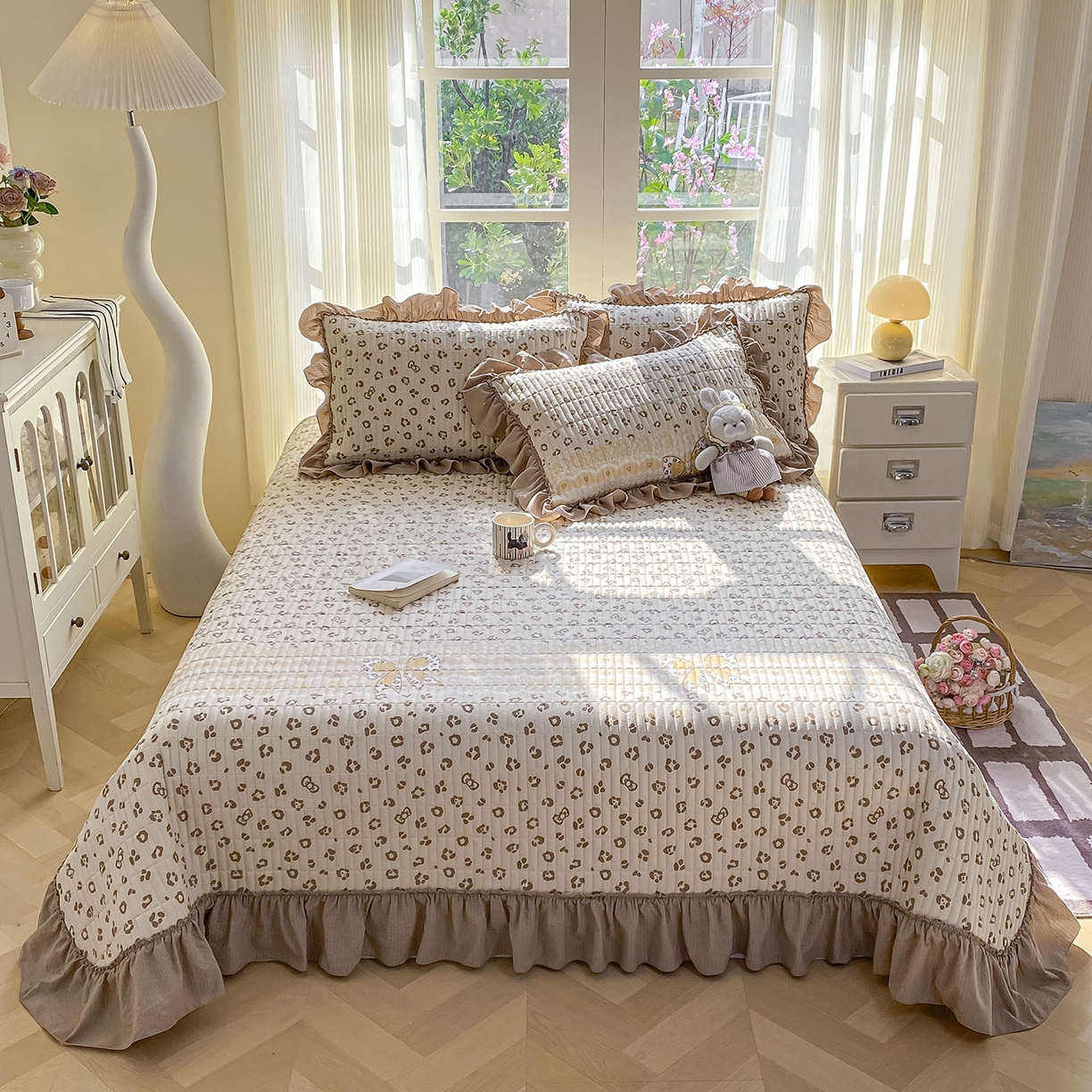 91家纺网 家纺一手货源 找家纺 眠势力 2026新款云感皱皱纱床盖四件套 金蝶逐影