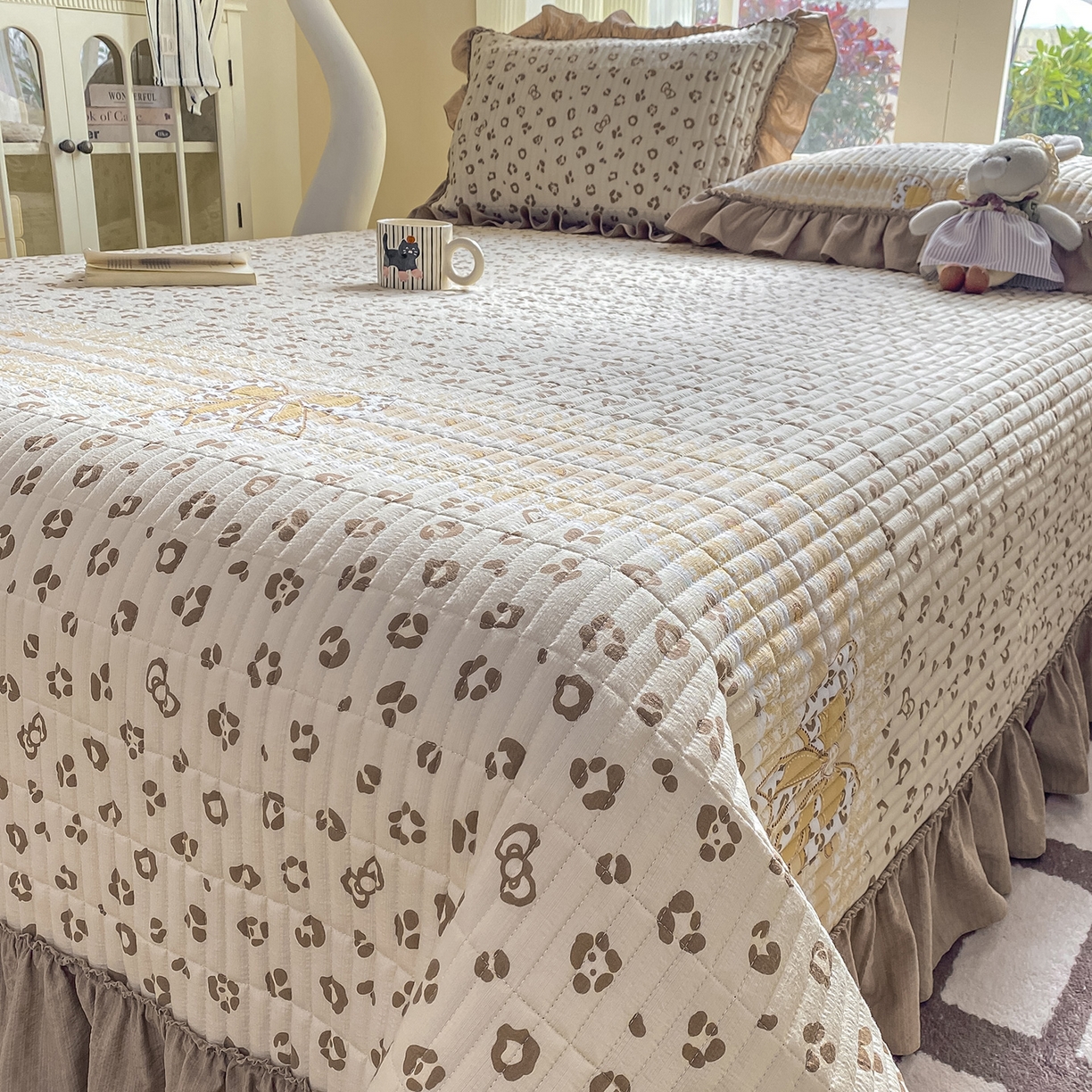 91家纺网 家纺一手货源 找家纺 眠势力 2026新款云感皱皱纱床盖四件套 金蝶逐影