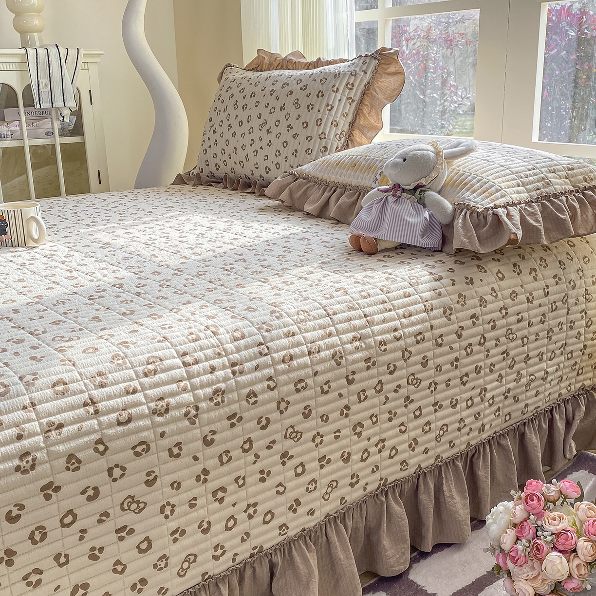 91家纺网 家纺一手货源 找家纺 眠势力 2026新款云感皱皱纱床盖四件套 金蝶逐影