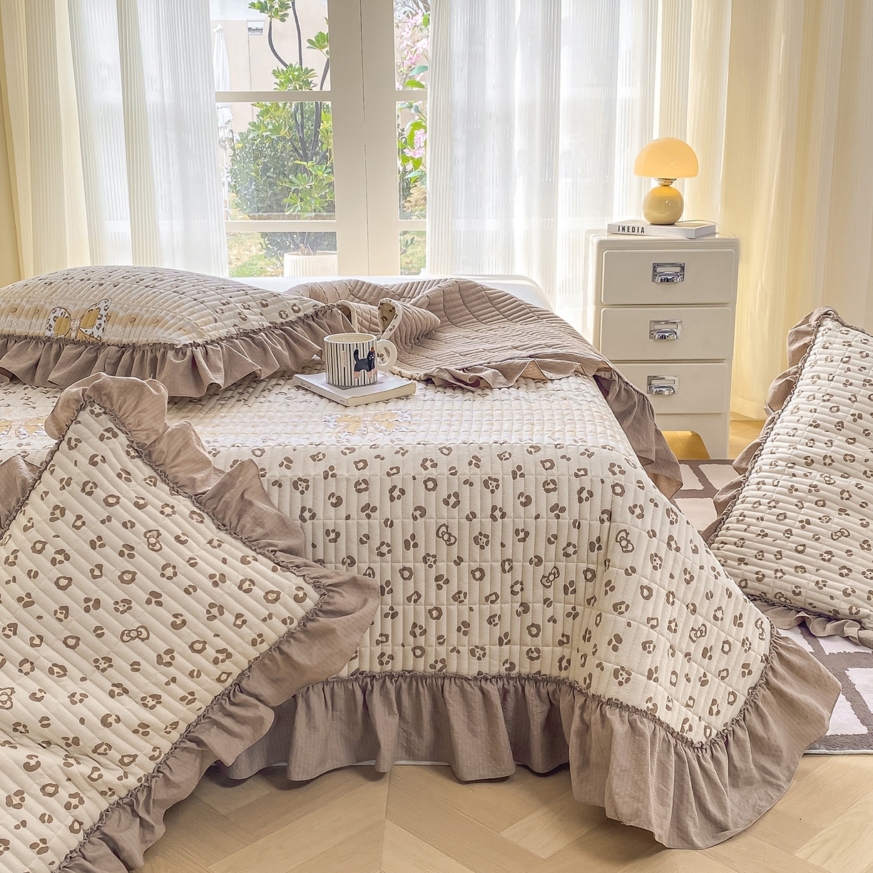 91家纺网 家纺一手货源 找家纺 眠势力 2026新款云感皱皱纱床盖四件套 金蝶逐影