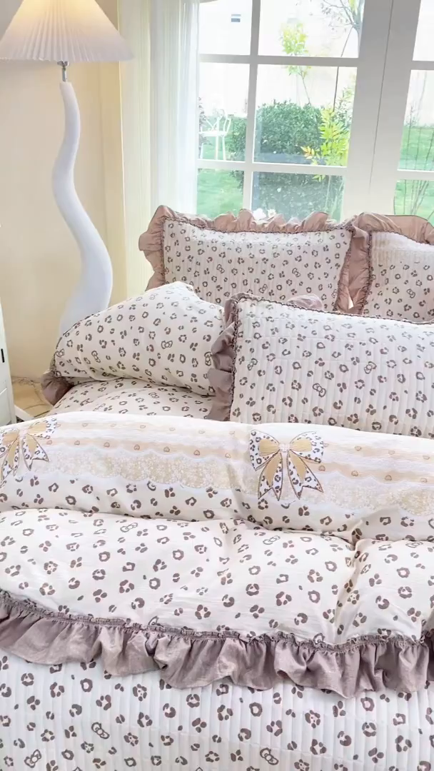 91家纺网 家纺一手货源 找家纺 眠势力 2026新款云感皱皱纱床盖四件套 金蝶逐影