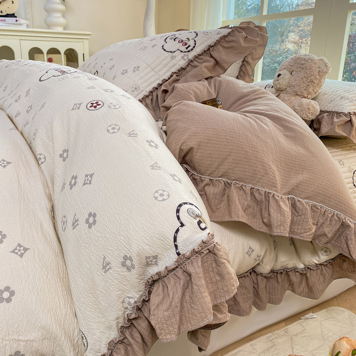 91家纺网 家纺一手货源 找家纺 眠势力 2026新款云感皱皱纱床盖四件套 向云端