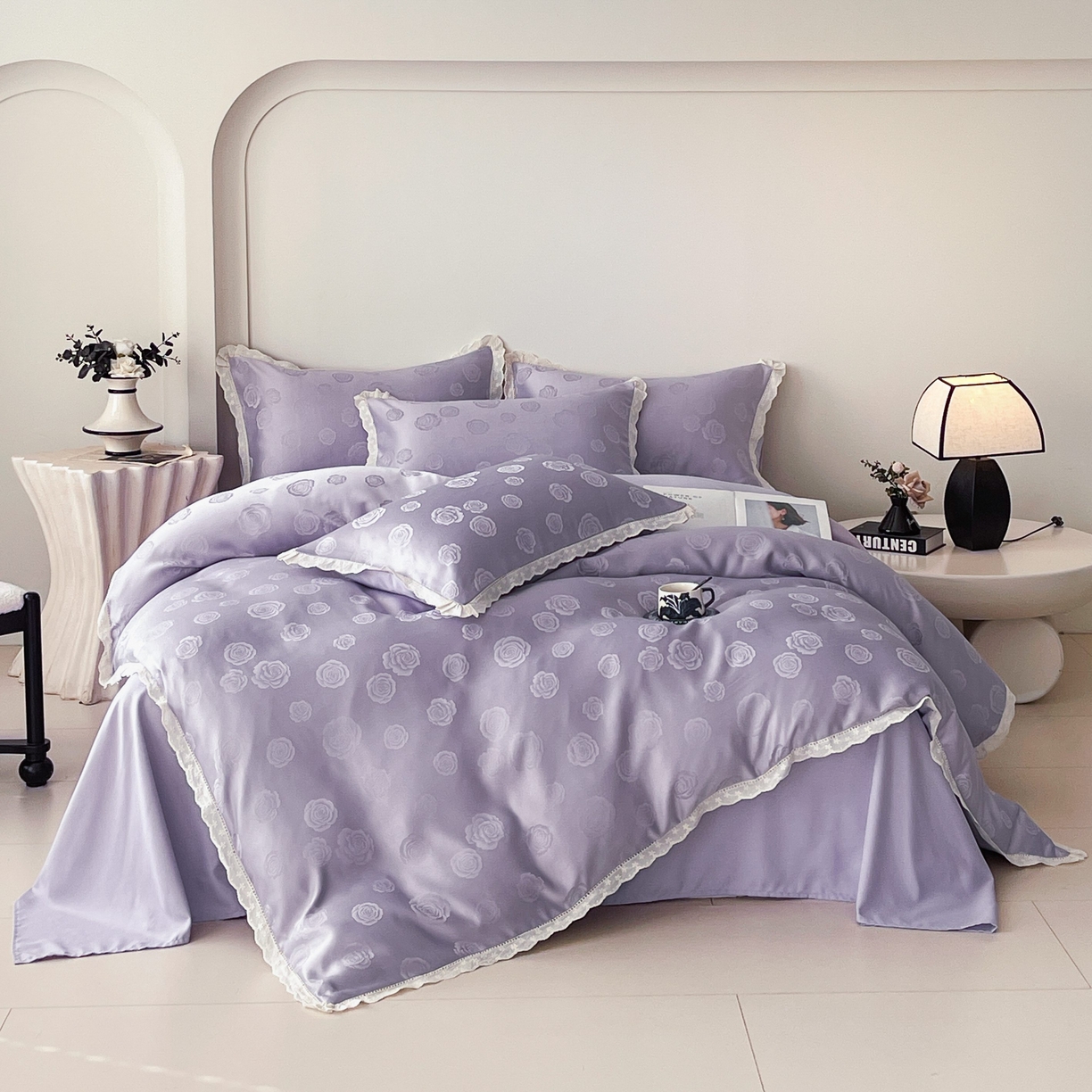 91家纺网 家纺一手货源 找家纺 大麦乐田 2026春夏新款贡缎提花花边双拼四件套 玫瑰 初恋紫