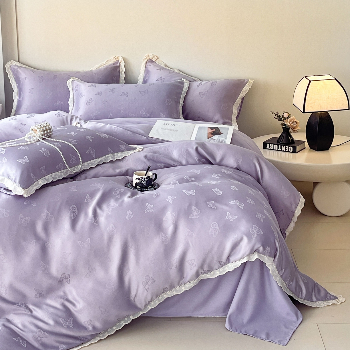 91家纺网 家纺一手货源 找家纺 大麦乐田 2026春夏新款贡缎提花花边双拼四件套 蝴蝶 初恋紫