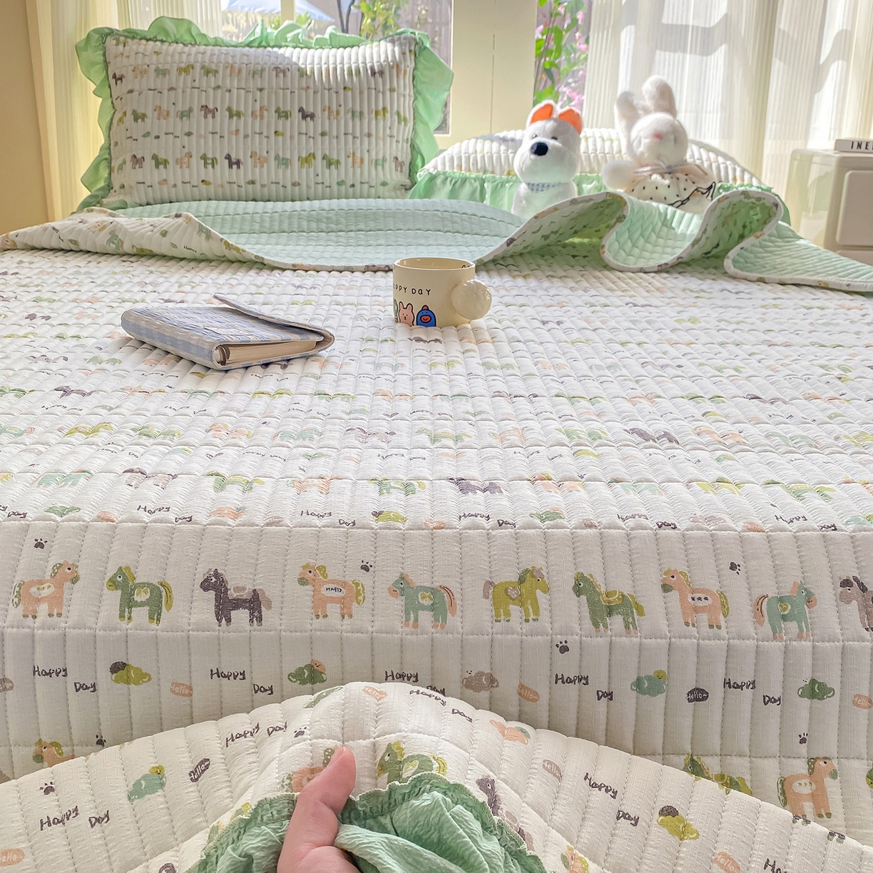 91家纺网 家纺一手货源 找家纺 眠势力 2026新款云感皱皱纱床盖四件套 幸运小马