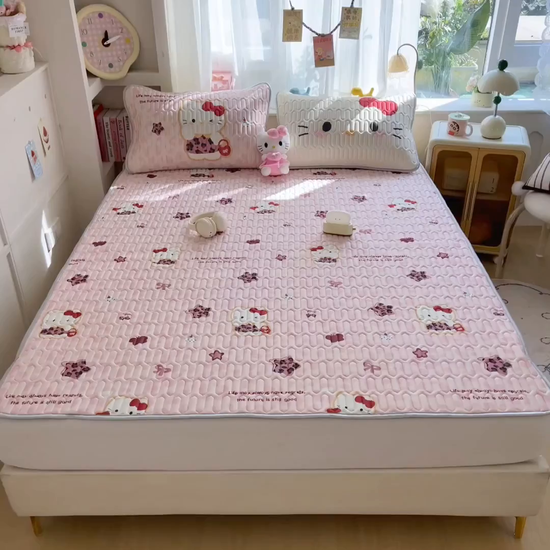 91家纺网 家纺一手货源 找家纺 摩妮卡 2026新款数码大版小清新乳胶凉席床席款三件套-场景二 趣巧小猫咪-粉